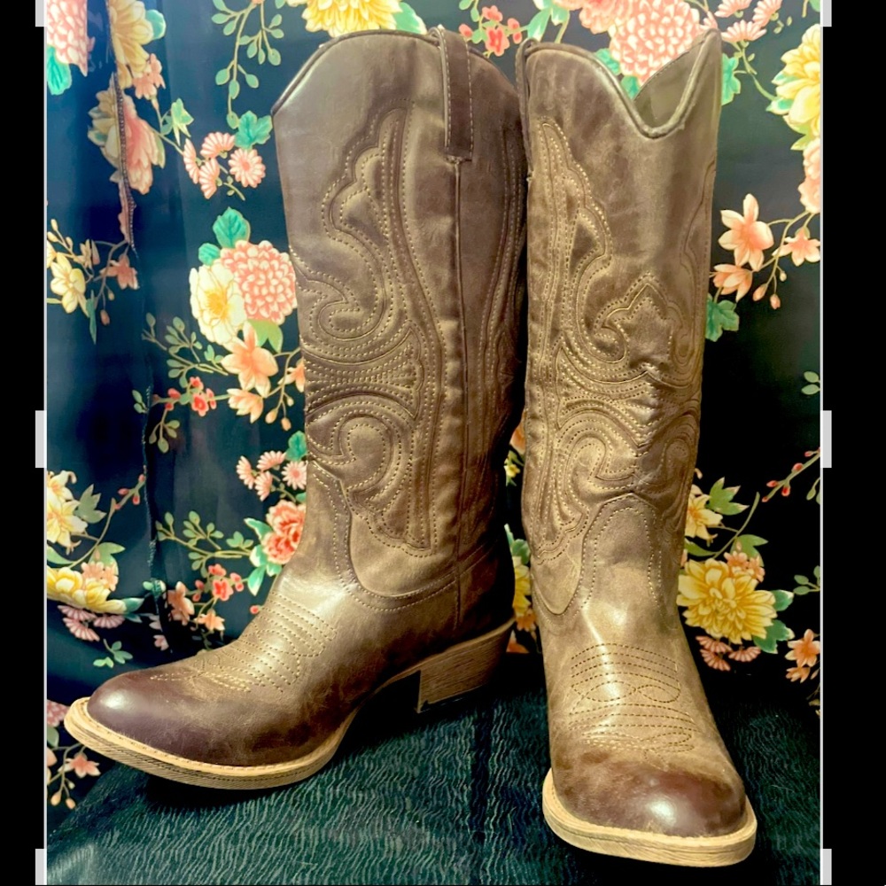 Women's ‘Brown distress’ mid-calf Gaucho Boot